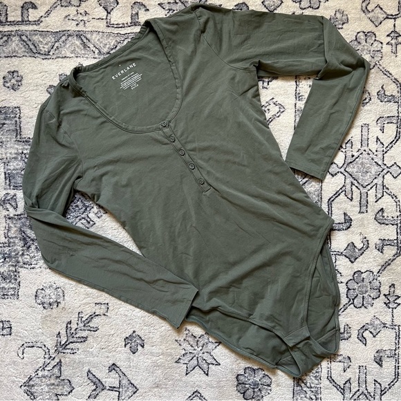 Everlane Tops - NWOT Everlane Henley Bodysuit Olive Green Size Medium